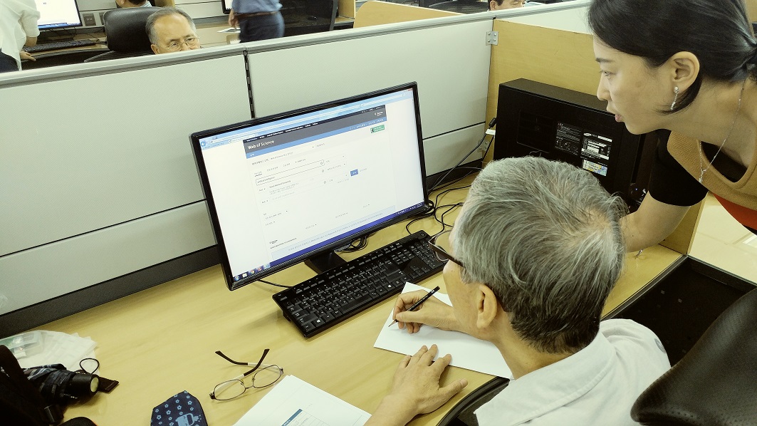 2018년 고경력 과학기술인 활용 지원사업 검색서비스 활용 교육(서울) 관련사진 2